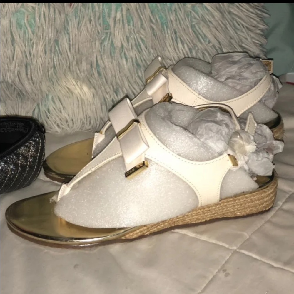 Michael Kors girls sandals new 👡 ✨
